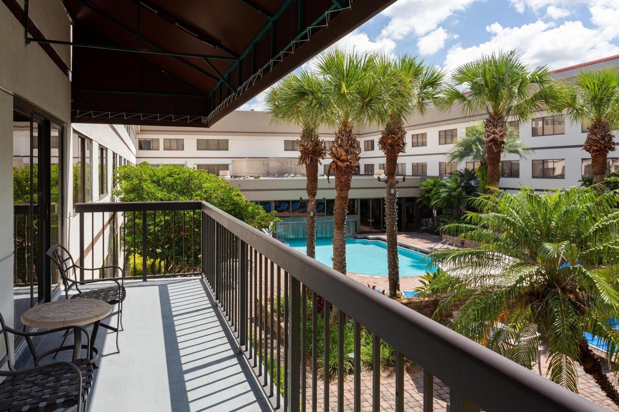 Sheraton Suites Orlando Airport Hotel Экстерьер фото