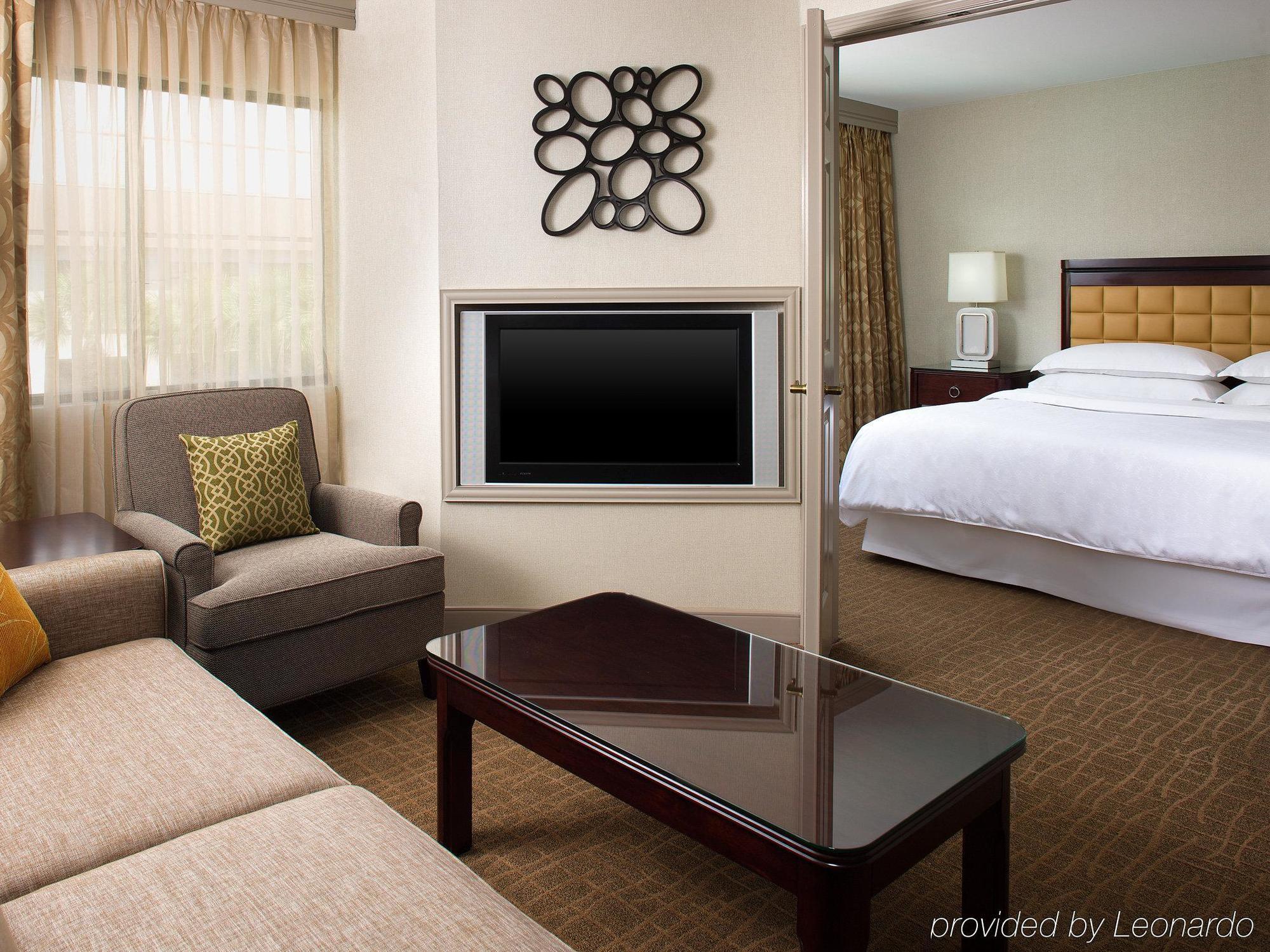 Sheraton Suites Orlando Airport Hotel Экстерьер фото